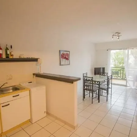 Two-bedroom L'embarcadere